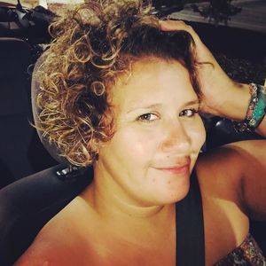 Meet your Posher, Carla